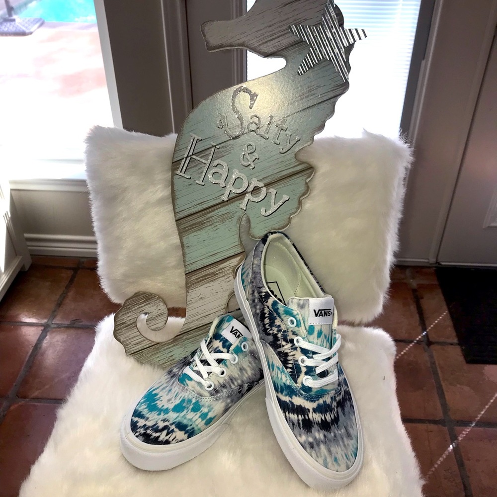 Vans Tie up shoes